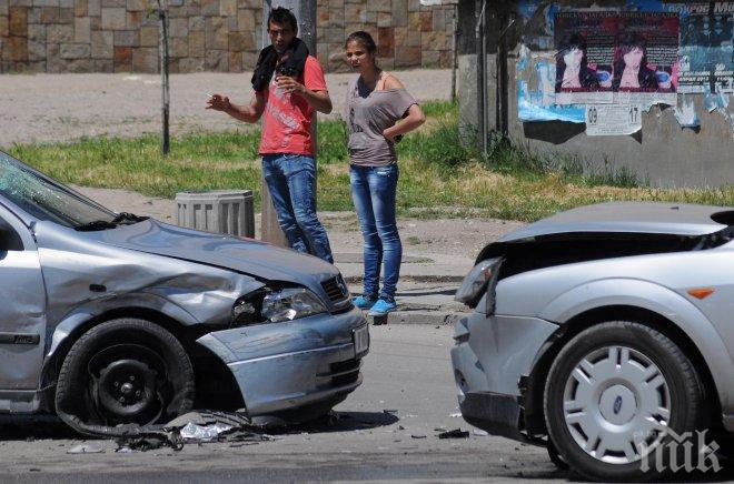 Пет порока! Ето някои от най-вредните навици на опитните шофьори