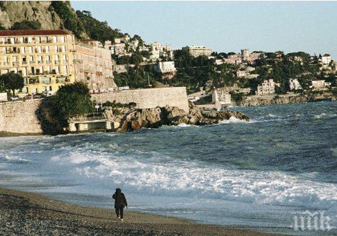 Находка! 250-килограмова бомба бе открита в морето край Ница