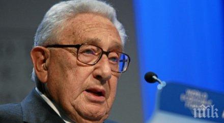 тръмп потърси помощ кисинджър политиката русия