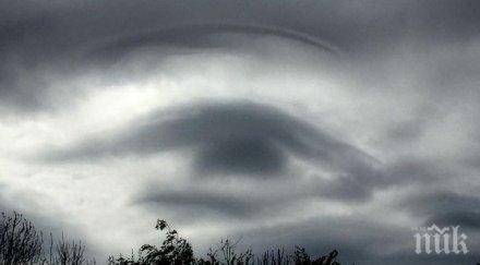 истерия гигантско божие око появи небето йоркшир снимки