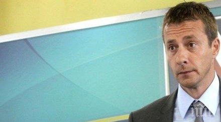 бивш треньор сините фурор чужбина