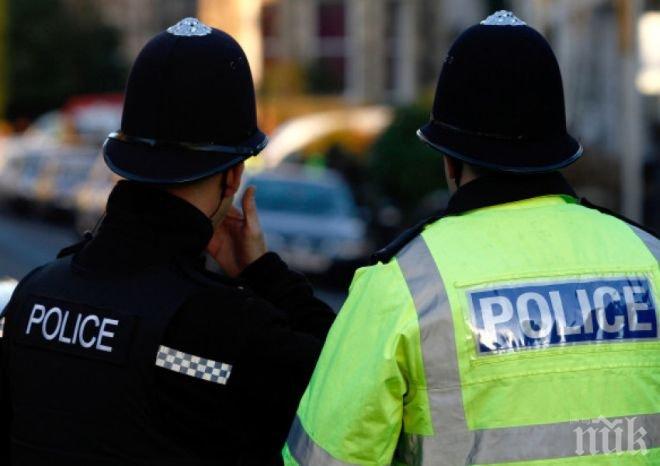 Три жени са обвинени в тероризъм след операция на полицията в Северен Лондон