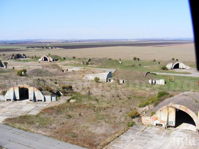 БГ РЕАЛНОСТ: Бившите казарми – опустошени и плячкосани