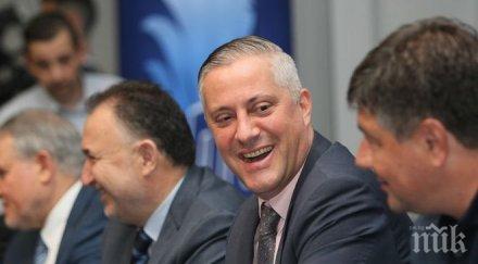 последните минути преизбраха лукарски лидер сдс