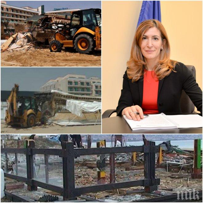 ЧИСТКА! Край на незаконните обекти в Бургас, разчистиха и плажа 