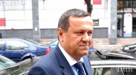 хасан адемов реформи социалната сфера