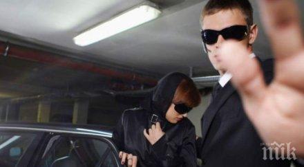 елитно ченге охранява жена петрич животът застрашен разстрела гаджето