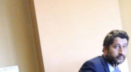 излагация 100 протестиращи вързаха лъжите зелените