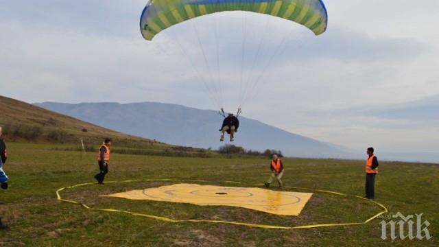 Българин стана световен шампион по парапланеризъм (ВИДЕО)