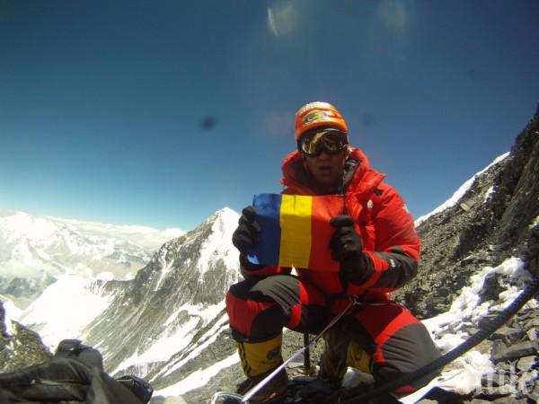 Румънец изкачи Еверест без кислородна маска и шерпи