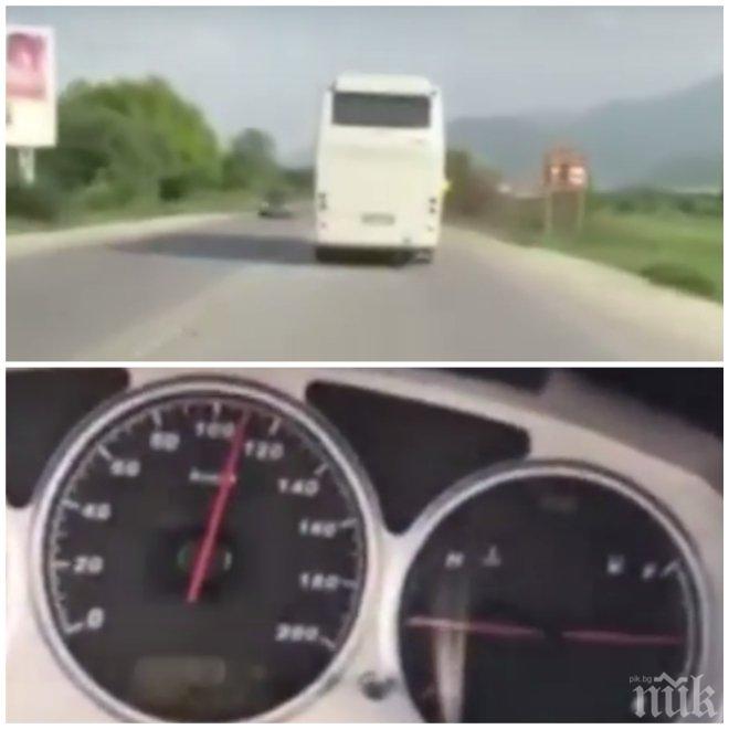 АБСОЛЮТНО КУКУ! Автобус лети със 120 км/ч на пътя убиец Пловдив - Асеновград (ВИДЕО)