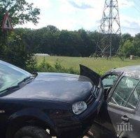 Тежка катастрофа! Две коли се нацелили на изхода от Враца, мъж и дете са в болница