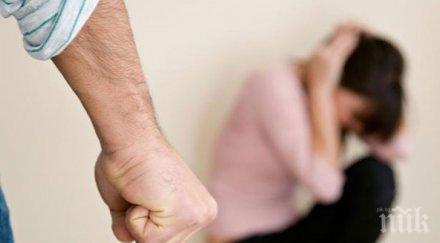 осъдиха наш сутеньор карал бой жена проституира гърция