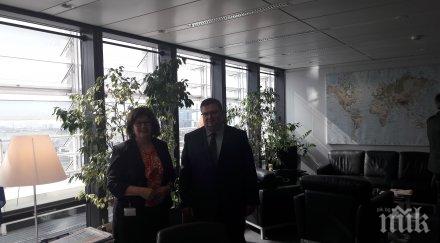 главният прокурор сотир цацаров похвали съдебната реформа брюксел