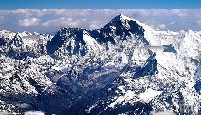 Трагедия! Трима алпинисти загинаха под Еверест, един е в неизвестност