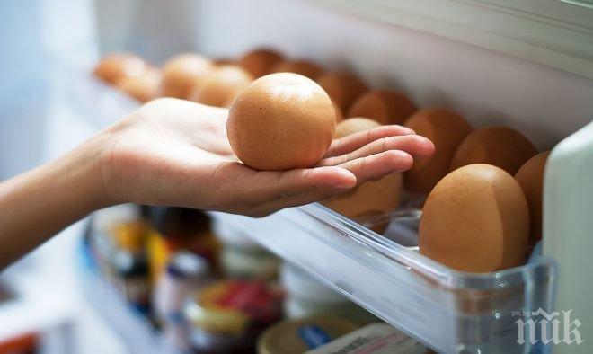 ШОК! Учени доказаха защо яйцата не бива да се съхраняват на вратата на хладилника

