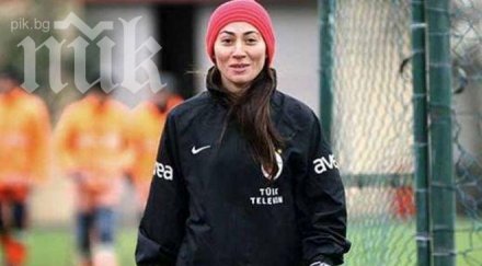 чаровна дама води галатасарай вместо императора