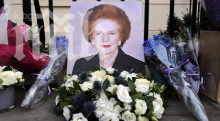 вдигат паметник маргарет тачър лондон