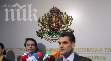 миет отрича божан стоянов бил агент