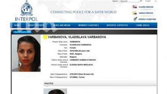 Интерпол издирва красива русенка, изчезнала в Истанбул (снимки)
