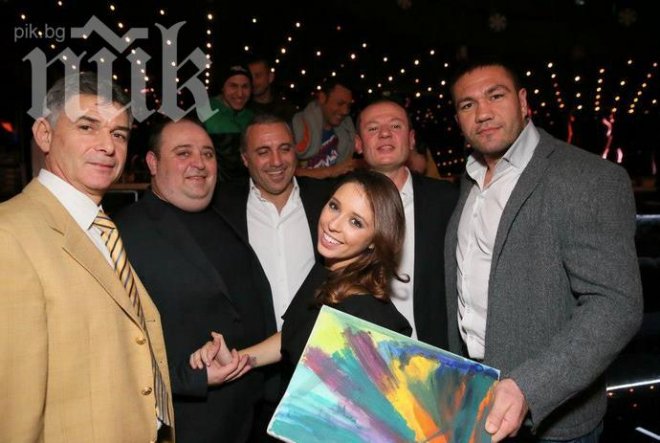 Мика Стоичкова: Не се меся в политиката на татко