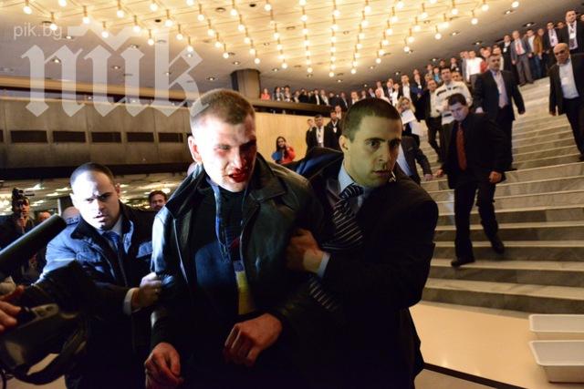 Внесоха в последните минути подписката за стрелеца Октай за депутат