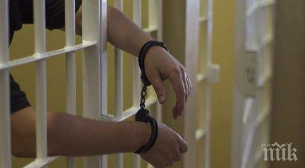 бандит влезе серия задигна мобилен телефон преби мъж 100 лева