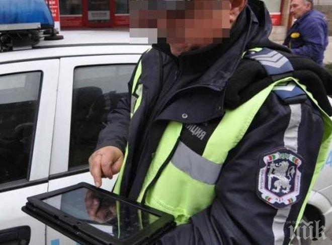 Пиян турчин скочи да бие полицаи, друг в ареста за подкуп