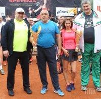 Борисов размаза конкуренцията и вдигна поредна купа в тениса (СНИМКИ)