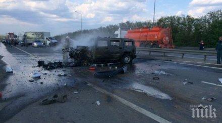 потрес русия джип хамър стана трески заби камаз двама загинаха снимки видео