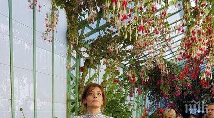 първо пик генерал деси засрами пикаещото момченце брюксел кифленски снимки президентшата тотално разби протокола слънчеви очила розово портмоне обувки