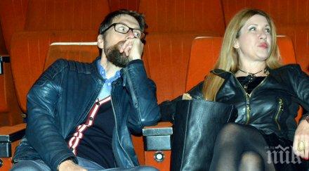 зареже жена заседнал асансьор страда фейсбук