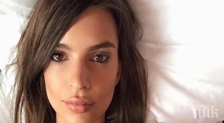 мрежата гори скандалната емили показа дупе спорта снимки