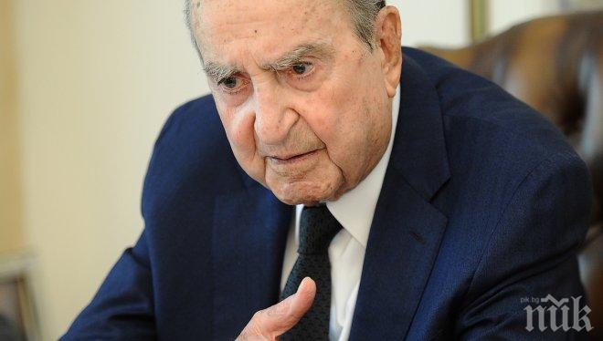 Почина бившият гръцки премиер Константинос Мицутакис
