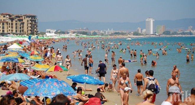 РЕКОРД! 11 млн. туристи заливат морските ни курорти през лятото