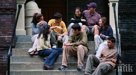 тревожно 174 младежите години работят