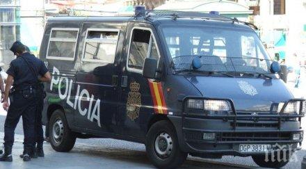 британец вряза кола пешеходци ранени видео