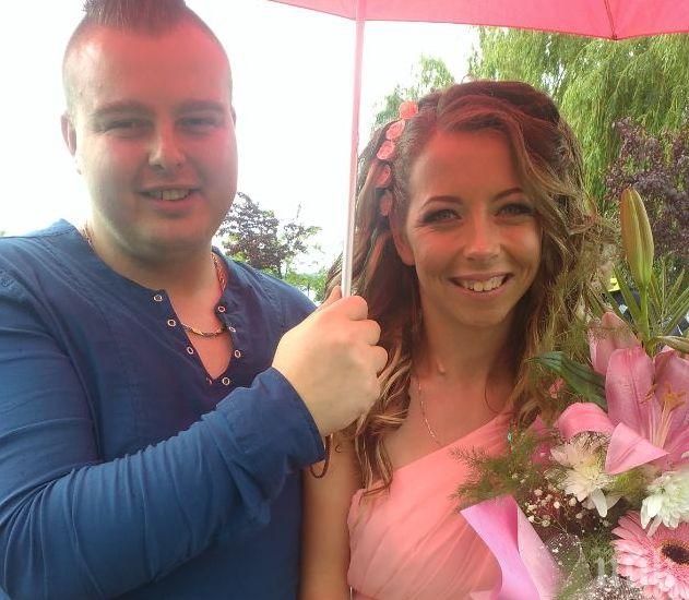 СКАНДАЛ! Съблякоха абитуриентка по сутиен заради съмнения, че преписва