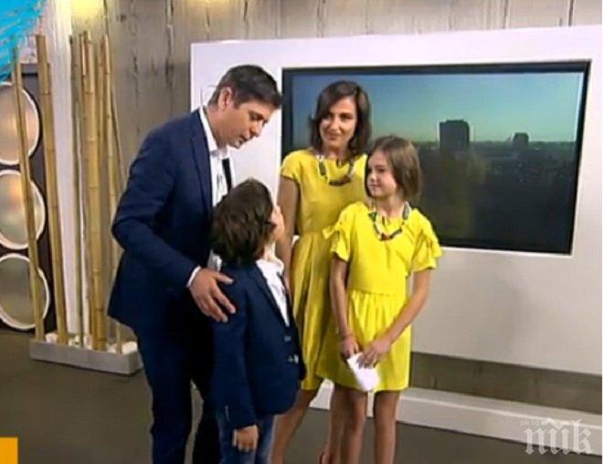 ИЗНЕНАДА В ЕФИР! Малки двойници на Ани и Виктор шашнаха зрителите на сутрешния блок (СНИМКИ)