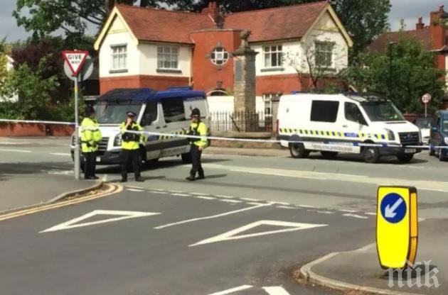 ЕКШЪН! Британската полиция тараши имот заради атентата от Манчестър (ВИДЕО)