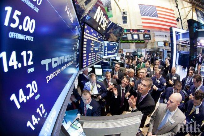 Инвеститорите панически бягат от фондове, търгуващи с петрол