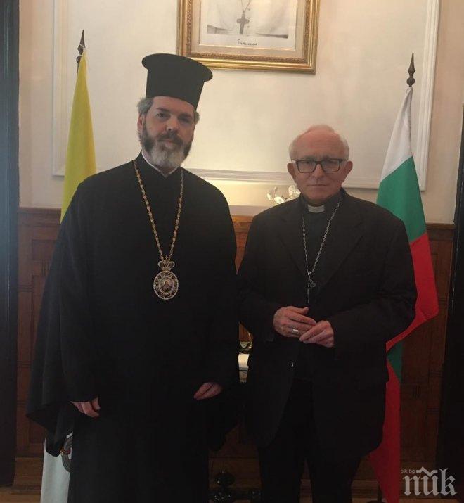 Папският нунций у нас опроверга хората на Румен Радев: Ватиканът не се намесва в състава на делегациите при светия отец