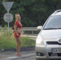 Полицията прибра три проститутки край Варна - изкарвали пари по „неморален начин”
