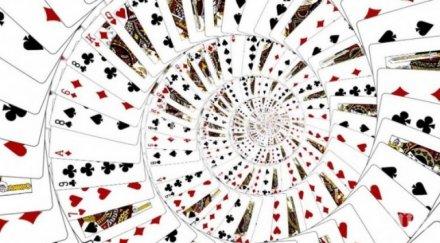 мистерия игралните карти крият митологични исторически фигури