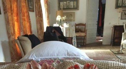 пълен шаш съпругата дейвид камерън публикува обща интимна снимка леглото