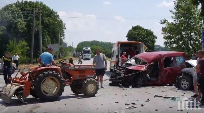 Тежка катастрофа с военния конвой на НАТО, трима са пострадали (ВИДЕО+СНИМКИ)