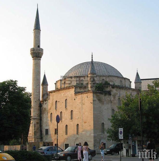 СКАНДАЛНО! Турция  финансира джамии у нас, ослушва се за ремонт на паметници на нейна територия