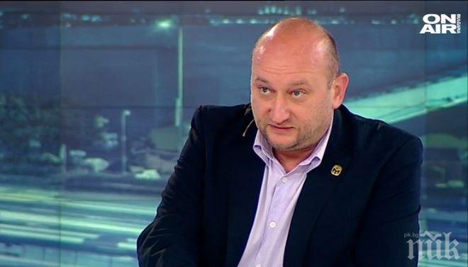 Шефът на „Менса”: Решението да махнат табелите преди камерите, противоречи на чл. 32 от Конституцията