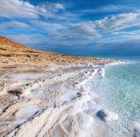 НАХОДКА! Намериха на дъното на Мъртво море следи от голяма катастрофа 
