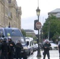 Нападателят от Нотр Дам е прострелян от колега на атакувания полицай